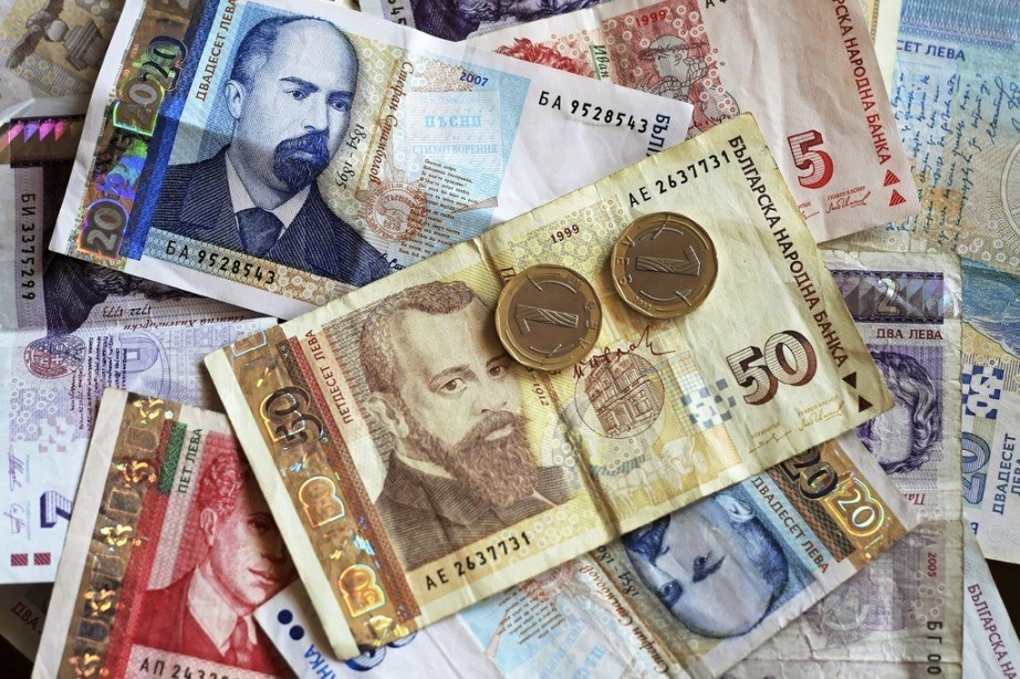 bulgarian-lev-notes-922x614