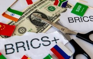 Dollar’s Decline Meets Rising Dedollarization: The Threat Comes from Within